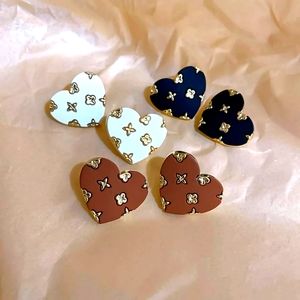 14K Hold Plated Little Flower Design Heart Earrings